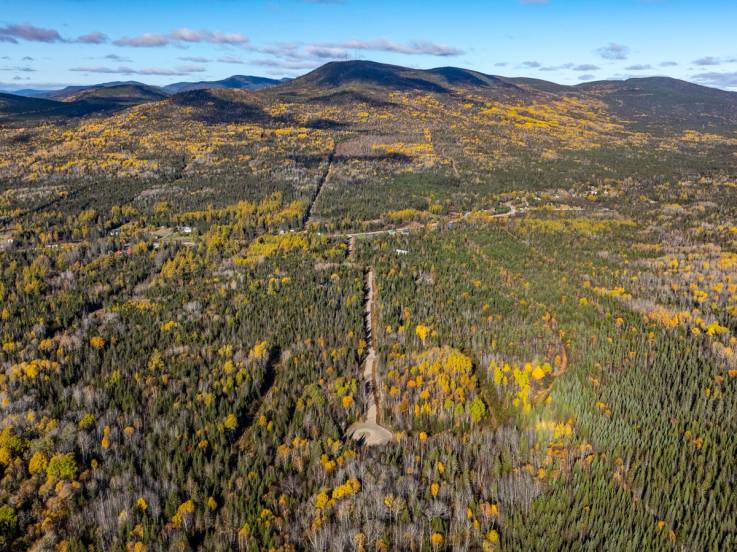 Terrain et terre à vendre - La Malbaie, Charlevoix (MB416)